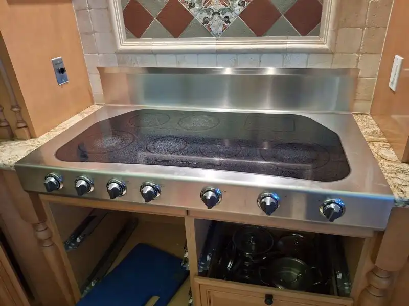 before and after loal cooktops repair technician